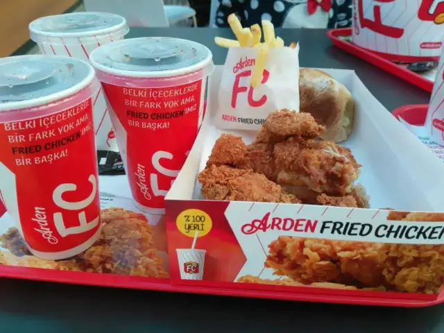Arden Fried Chicken'nin yemek ve ambiyans fotoğrafları 12