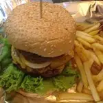 Messy Burger Food Photo 5