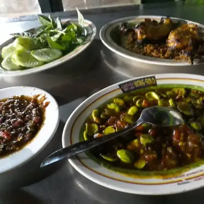 Ayam Bakar Wong Solo