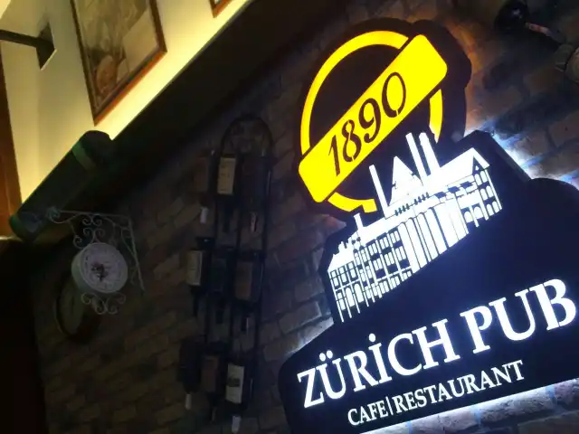 Zürich Pub'nin yemek ve ambiyans fotoğrafları 18
