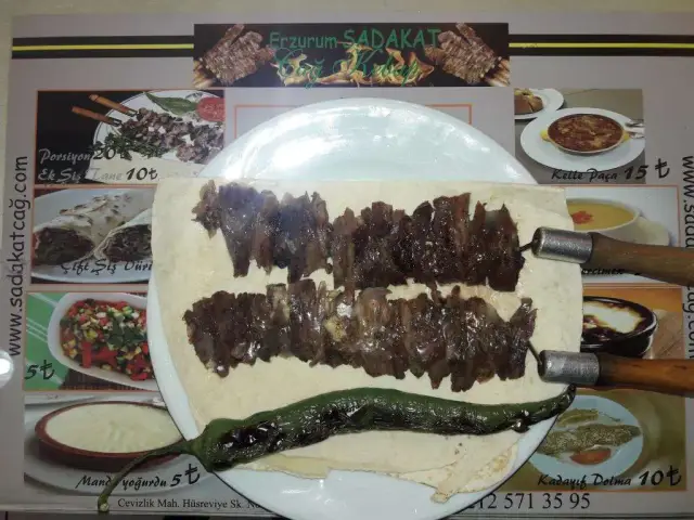 Erzurum Sadakat Cağ Kebap'nin yemek ve ambiyans fotoğrafları 41