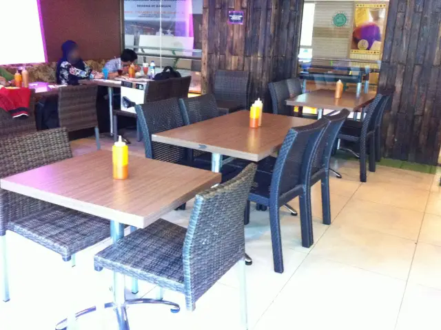 Gambar Makanan Solaria 8