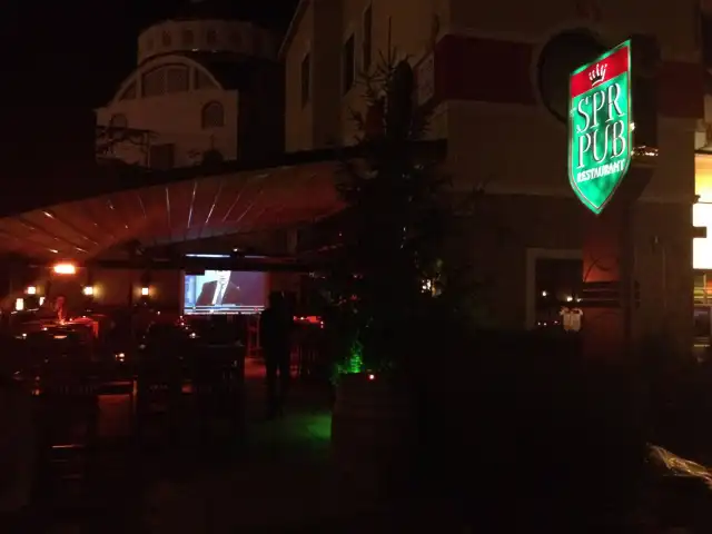 SPR Pub Restaurant'nin yemek ve ambiyans fotoğrafları 2