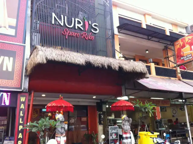 Gambar Makanan Naughty Nuri's Warung 16