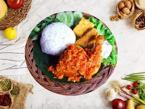 Ayam Penyet Rania, Ciracas