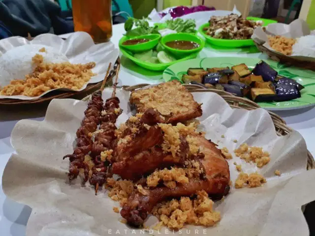 Gambar Makanan Special Ayam Goreng Kalasan Yogya 3