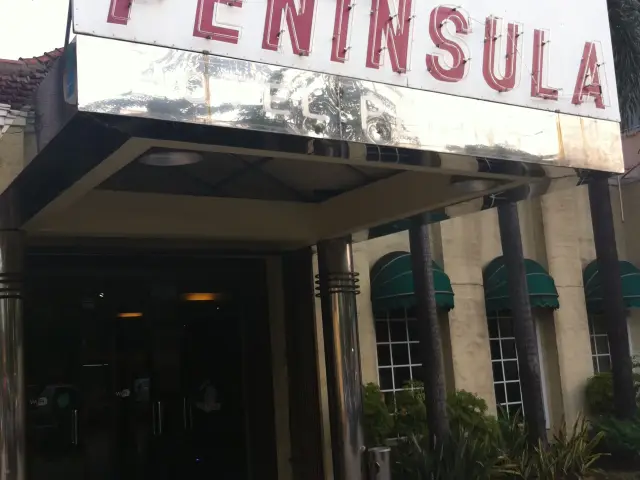 Gambar Makanan Peninsula Restaurant - Hotel Peninsula 3