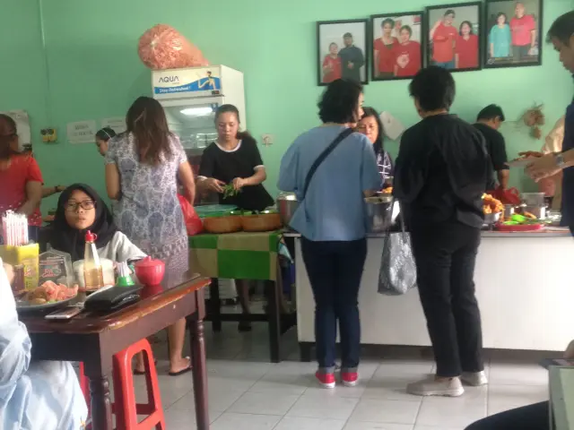 Gambar Makanan Nasi Uduk & Ketupat Sayur Encim Sukaria 9