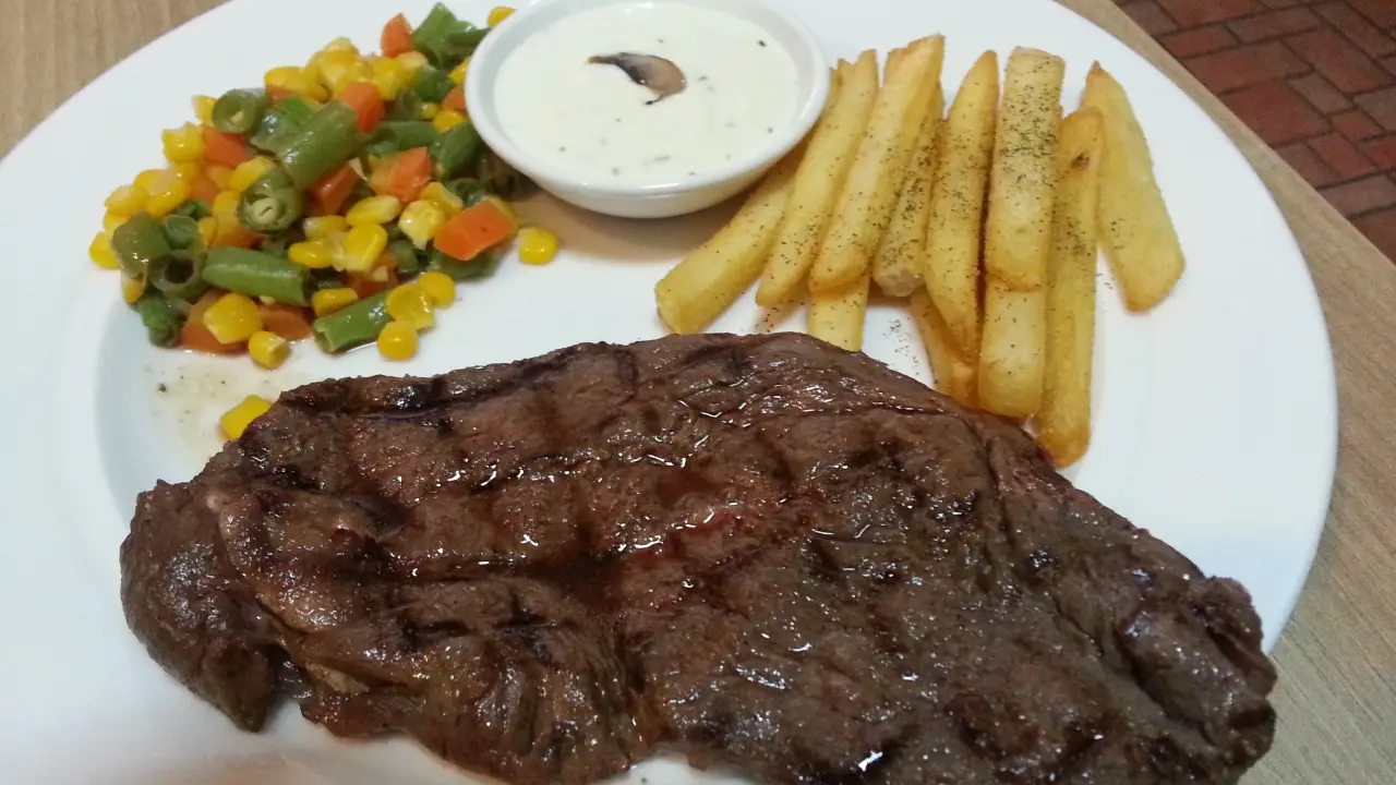 Sinou Steak