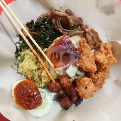 Gambar Makanan Warung Babi Guling Singaraja Kandawa, Denpasar 9