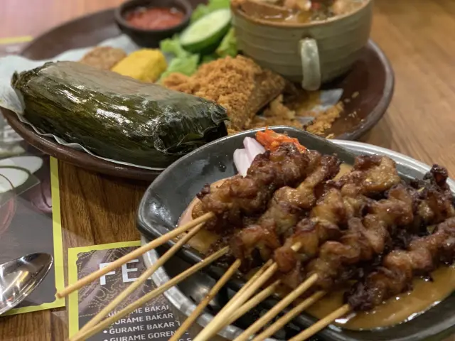 Gambar Makanan Sate Khas Senayan 7