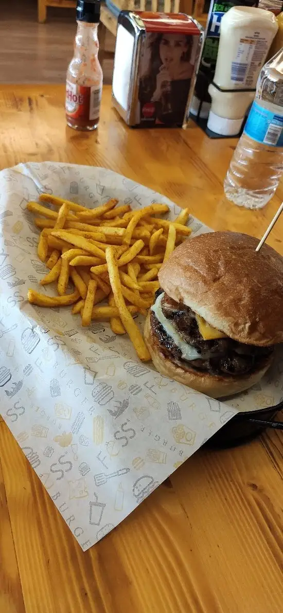 Fess Burger'nin yemek ve ambiyans fotoğrafları 2