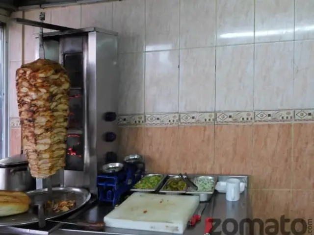 Toygun Kızarmış Piliç ve Döner'nin yemek ve ambiyans fotoğrafları 2