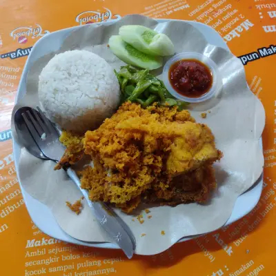 Ayam Goreng Kremes Shelli