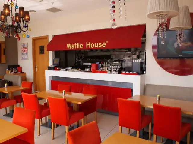 Waffle House Cafe & Restaurant'nin yemek ve ambiyans fotoğrafları 26