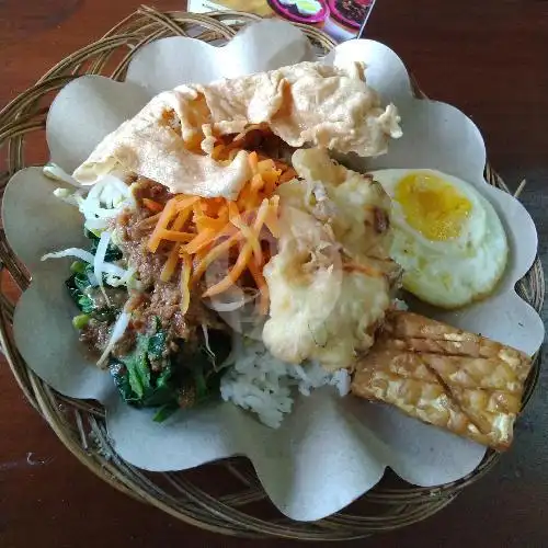 Gambar Makanan Pecel Dan Sop Empal Bu Budi, Banjarsari 1