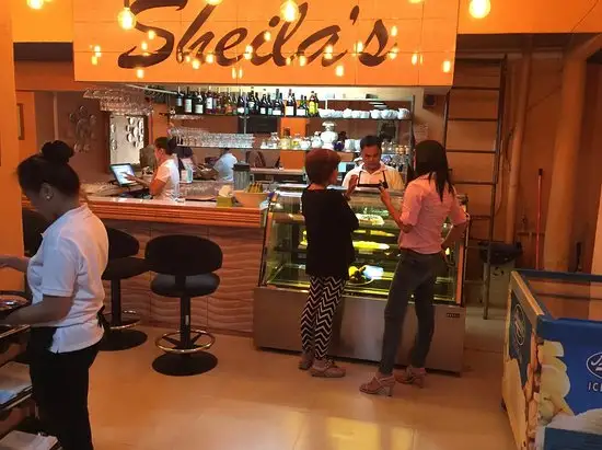 Sheila's Restaurant & Bar Food Photo 1
