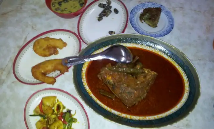 Restoran Kari Kepala Ikan Haji Isenin @ Semabok, Melaka Food Photo 2
