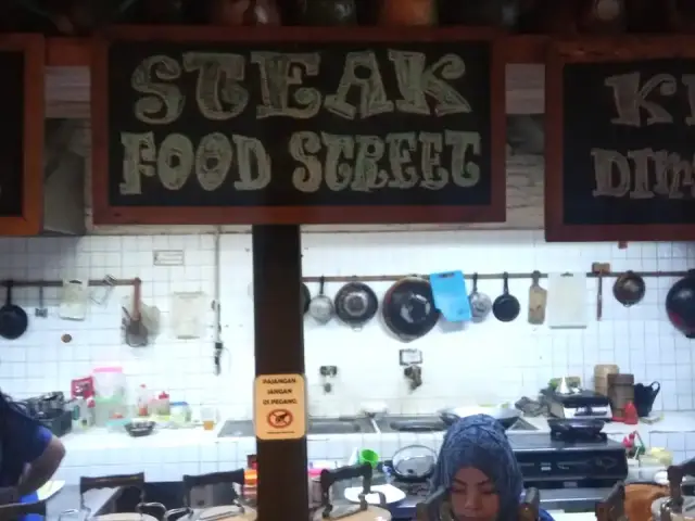 Gambar Makanan Steak Food Street 2