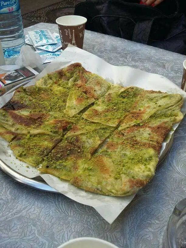 Katmerci Cumali Usta'nin yemek ve ambiyans fotoğrafları 74