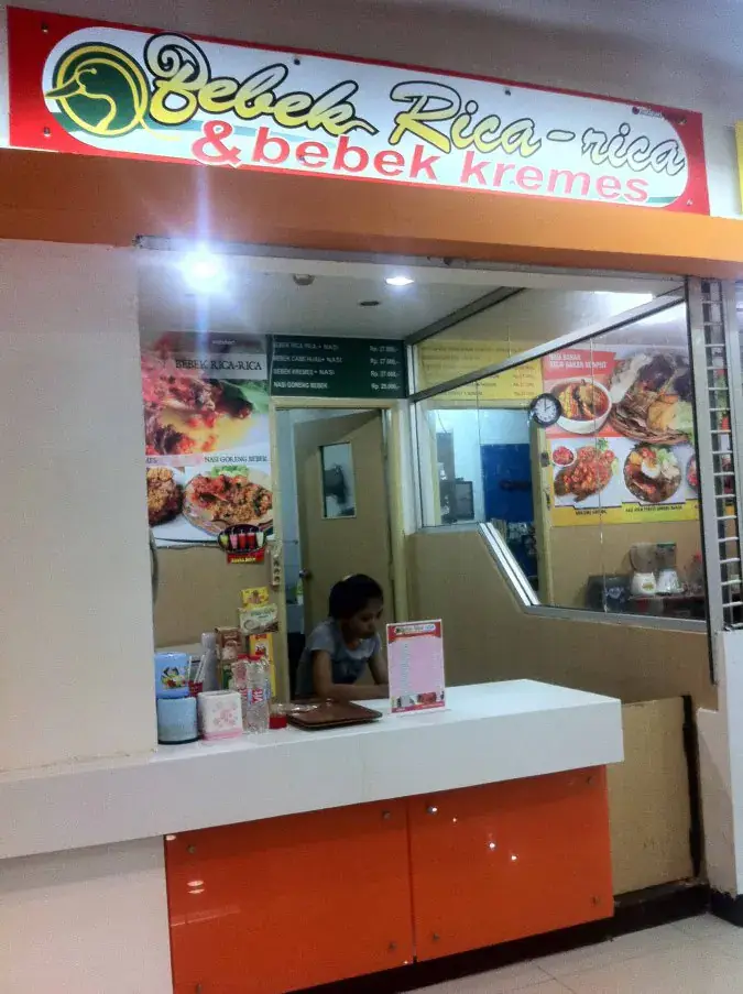 Bebek Rica - Rica & Ayam Kremes