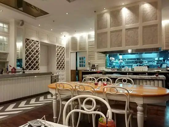 Gambar Makanan Wyl's Kitchen at Veranda 12