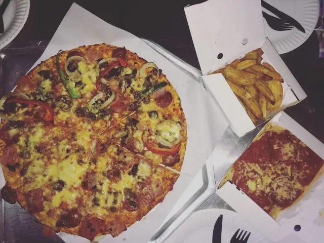 Yellow Cab Pizza Co. Food Photo 18