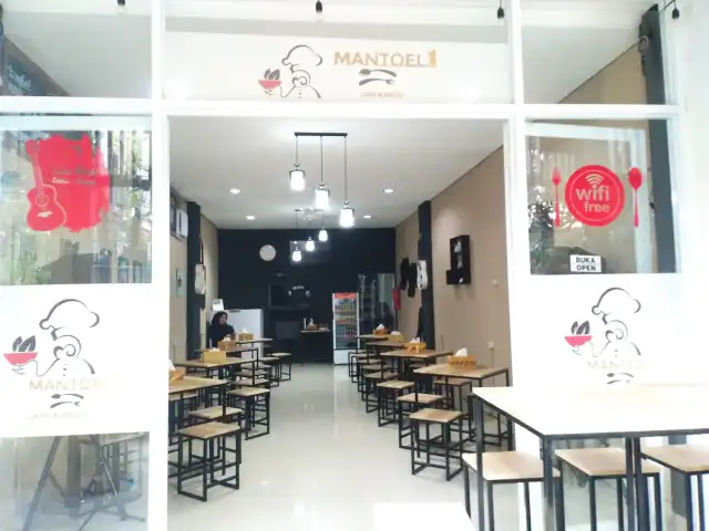 Gambar Makanan Mantoel Cafe 4