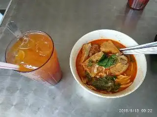 Mee Kari Kak Yah (Medan Kid)