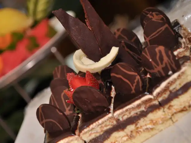 Gambar Makanan Cake Shop - Crowne Plaza 16