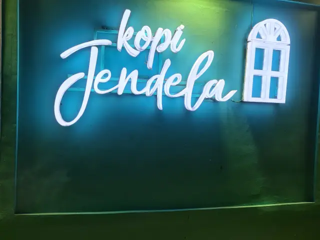 Gambar Makanan Kopi Jendela 4