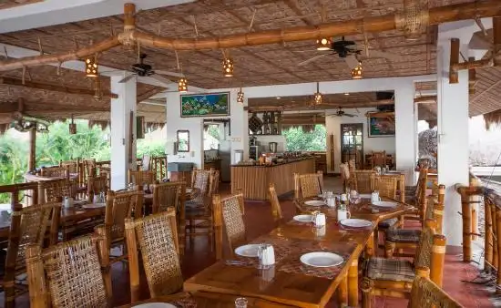 Pura Vida Beach & Dive Resort Restaurant and Bar