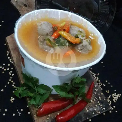 Gambar Makanan Bakso dan sosis kuah pedas, Apartement Mutiara Bekasi 7