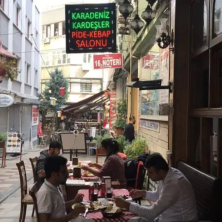 Istanbul Kebab Cafe & Restaurant'nin yemek ve ambiyans fotoğrafları 15