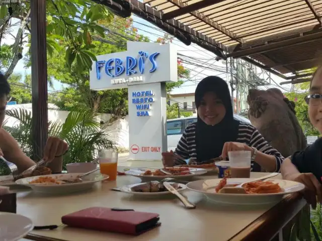 Gambar Makanan Febri's Restaurant 5