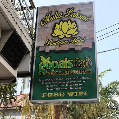 Gambar Makanan Gopal's Cafe 15