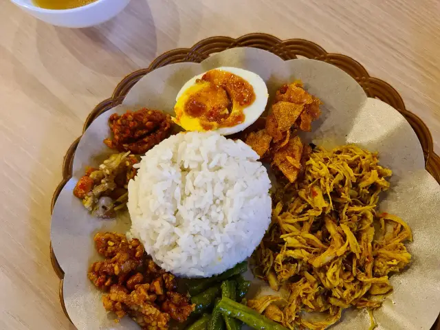 Gambar Makanan NasiPedasUbudBali 1