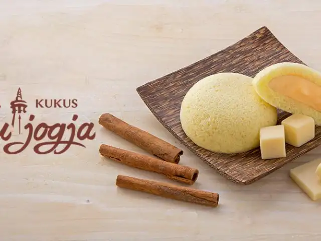 Bakpia Kukus Tugu Jogja, Jalan Solo