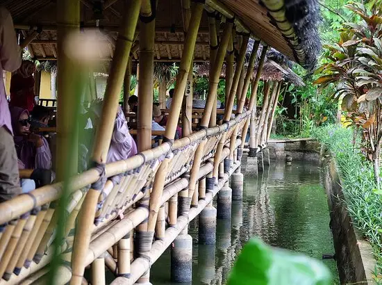 Gambar Makanan Liwet Saung Ambu 8