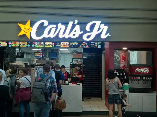 Carl's Jr.'nin yemek ve ambiyans fotoğrafları 13