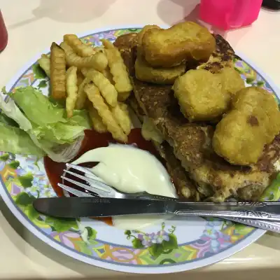 Roti Telur Goreng Kentang Gerai No.45