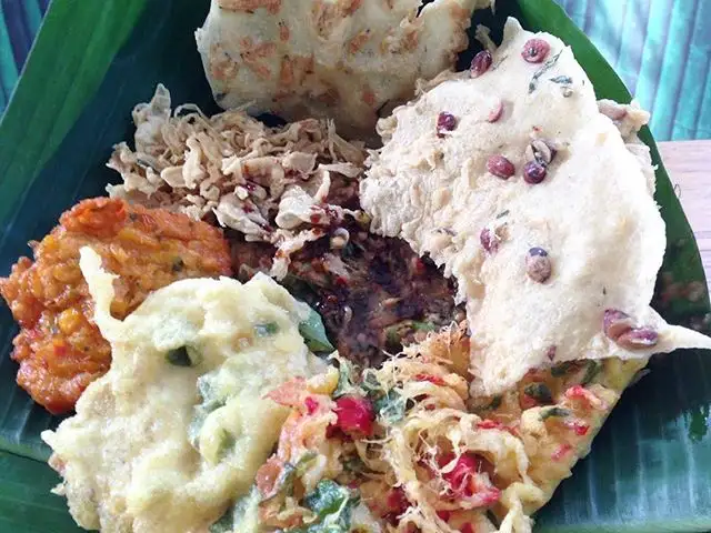 Gambar Makanan Pecel Pincuk Ibu Ida 2