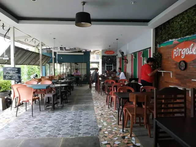 Gambar Makanan Ayam Goreng Pergola 3