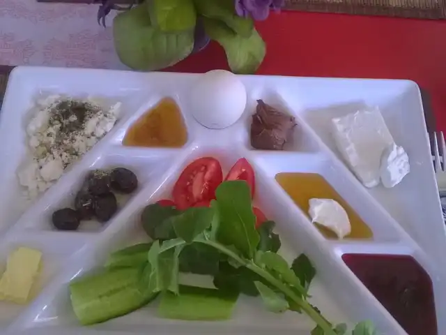 Bizim Cafe Zeynep'in Mutfağı'nin yemek ve ambiyans fotoğrafları 18