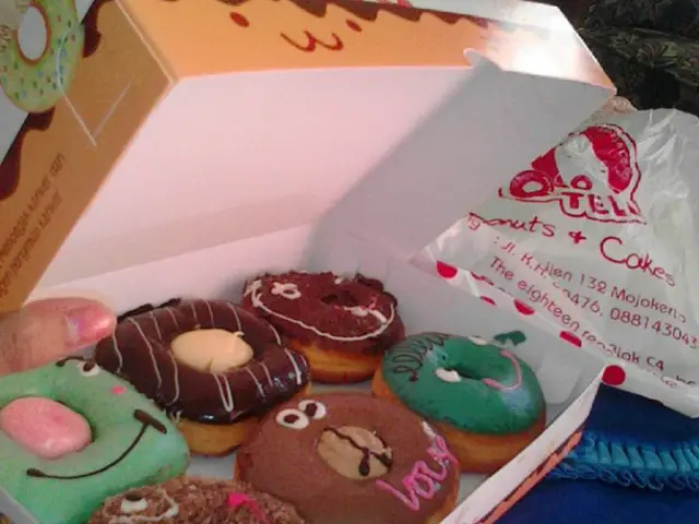Gambar Makanan O-Telo Donuts, Cakes & Cookies 1
