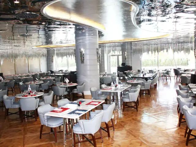 Remina Restaurant - Wyndham Grand İstanbul Kalamış Marina Hotel'nin yemek ve ambiyans fotoğrafları 5