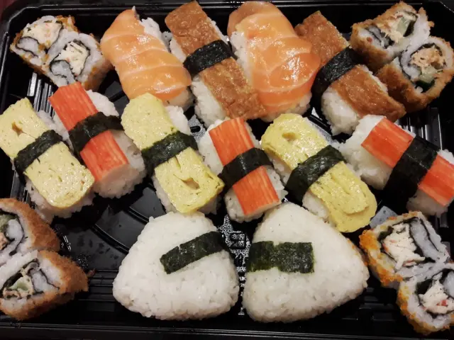 Gambar Makanan Sushi Kiosk 7