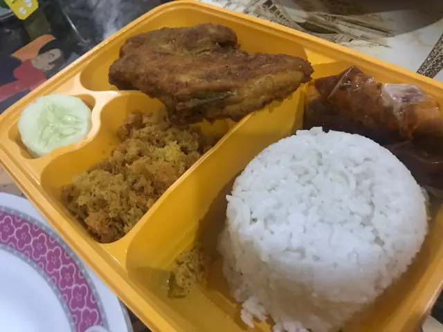 Gambar Makanan Ayam Goreng Borobudur 2