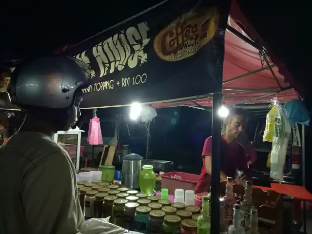 Pasar Malam Padang Tembak Food Photo 3