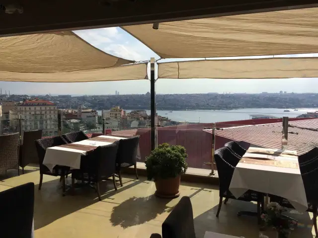 Süreyya Teras - Troya Hotel'nin yemek ve ambiyans fotoğrafları 5